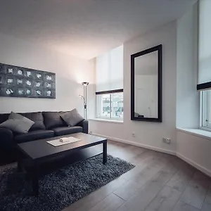 Bluetree Guild Street Center Apartment